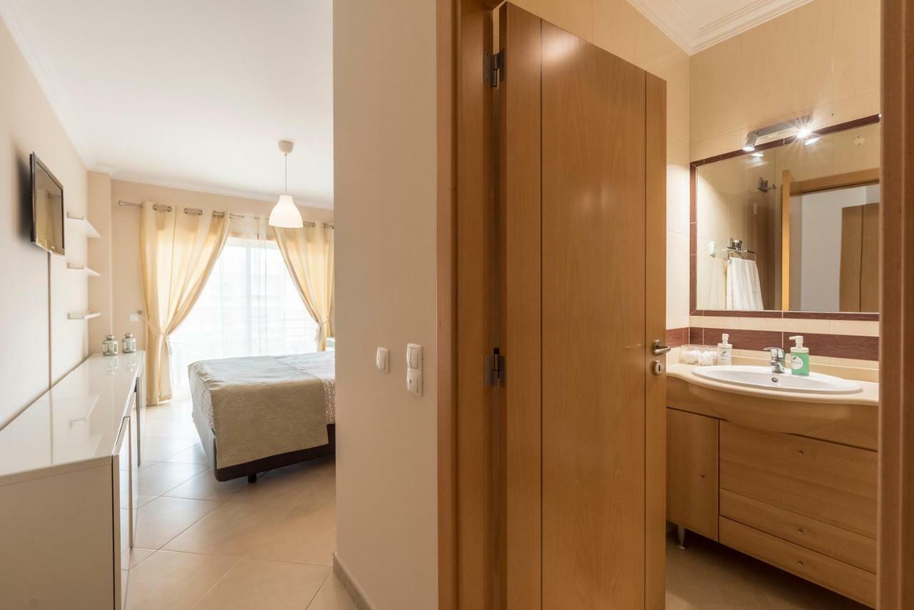 Apartamento Perto Praia, Com Piscina 阿尔沃尔 外观 照片